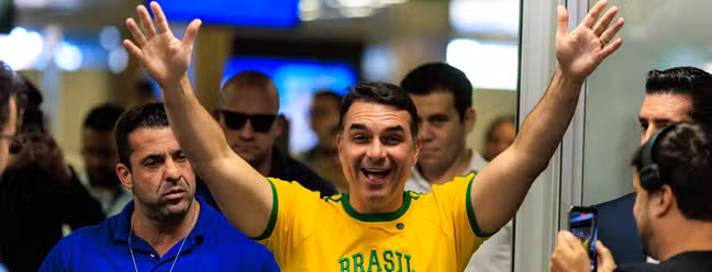 Faria Lima vê atuação de Flávio Bolsonaro em novo tarifaço dos EUA como inócua e 'decepcionante'