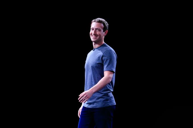 Meta lança novo modelo de IA e Zuckerberg defende avanço dos modelos de pesos abertos
