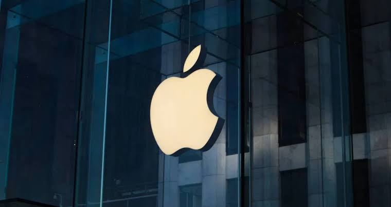 Apple supera US$ 5 trilhões em valor de mercado e se consolida como segunda empresa mais valiosa do mundo